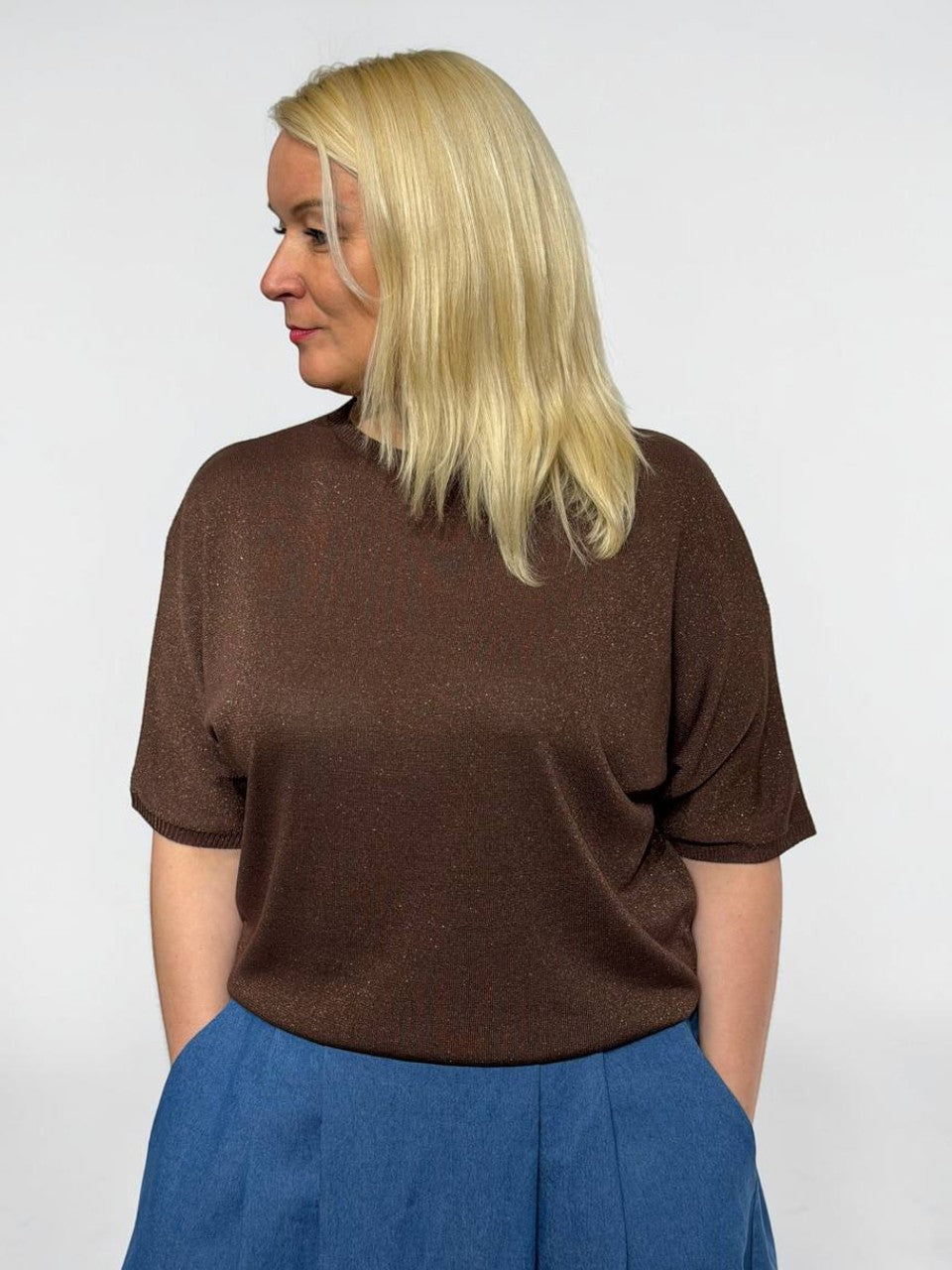 Elegants tops ar smalku mirdzumu