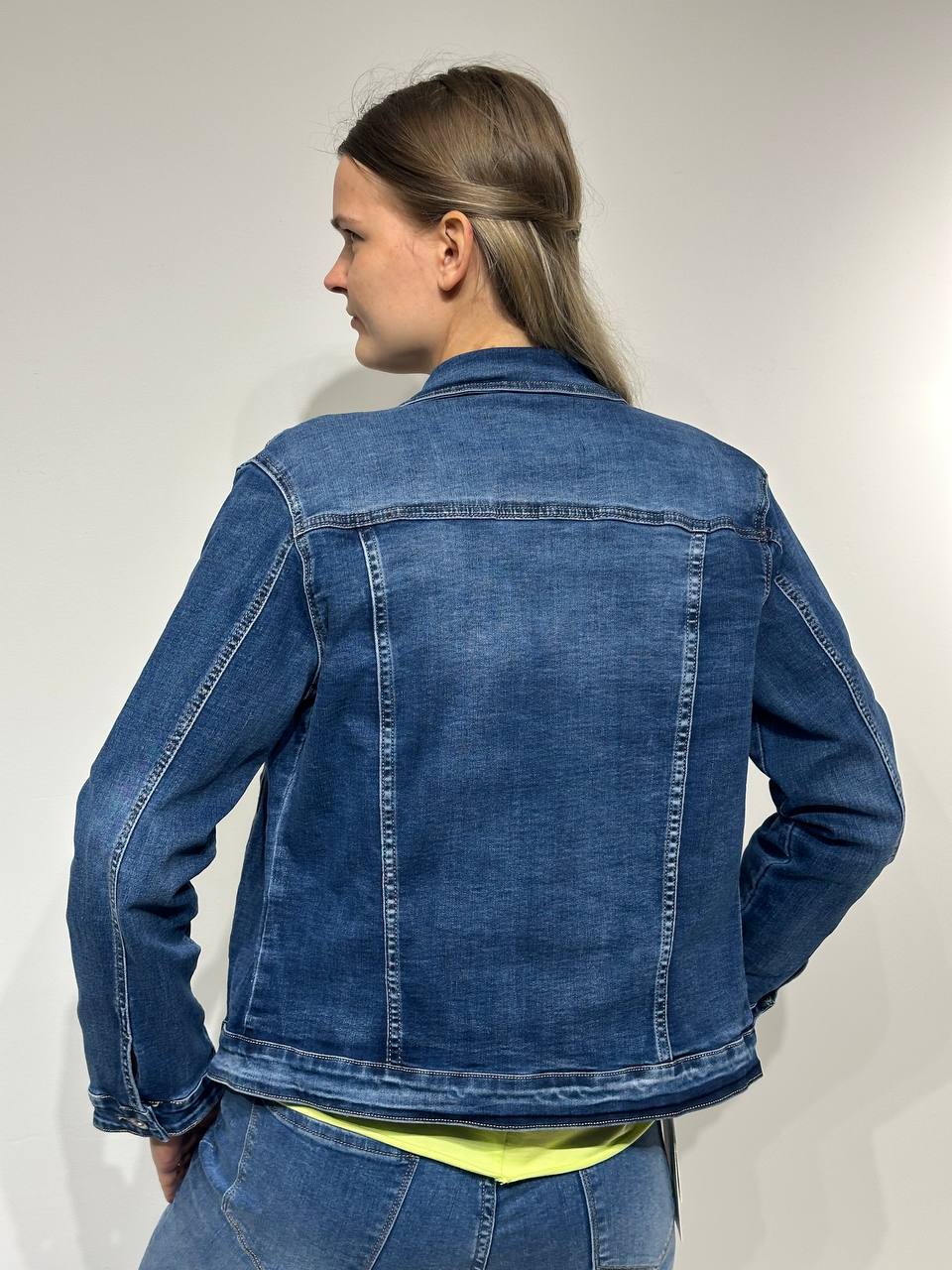 Sieviešu džinsu jaka