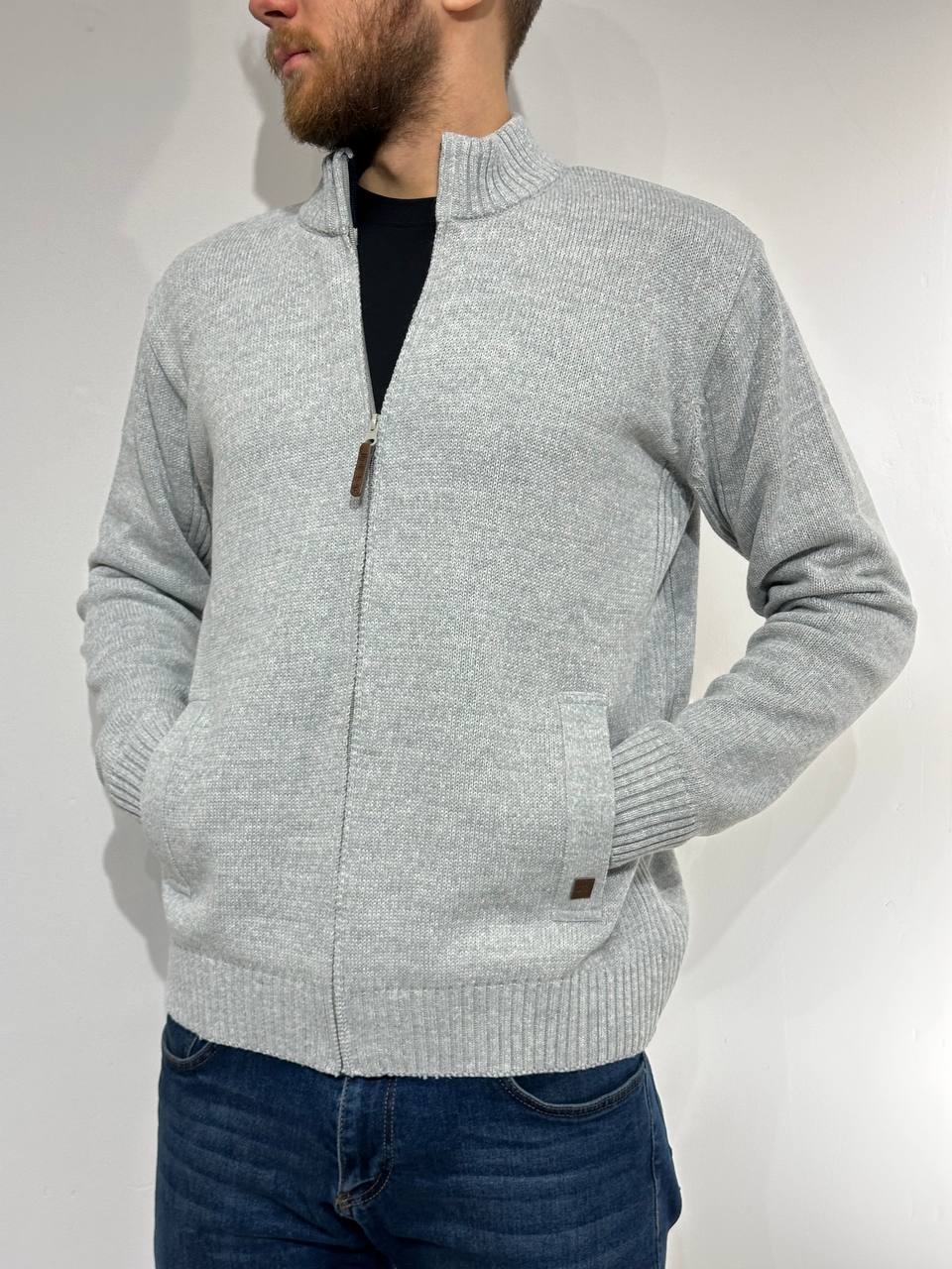 Sweater with zipper Jordi