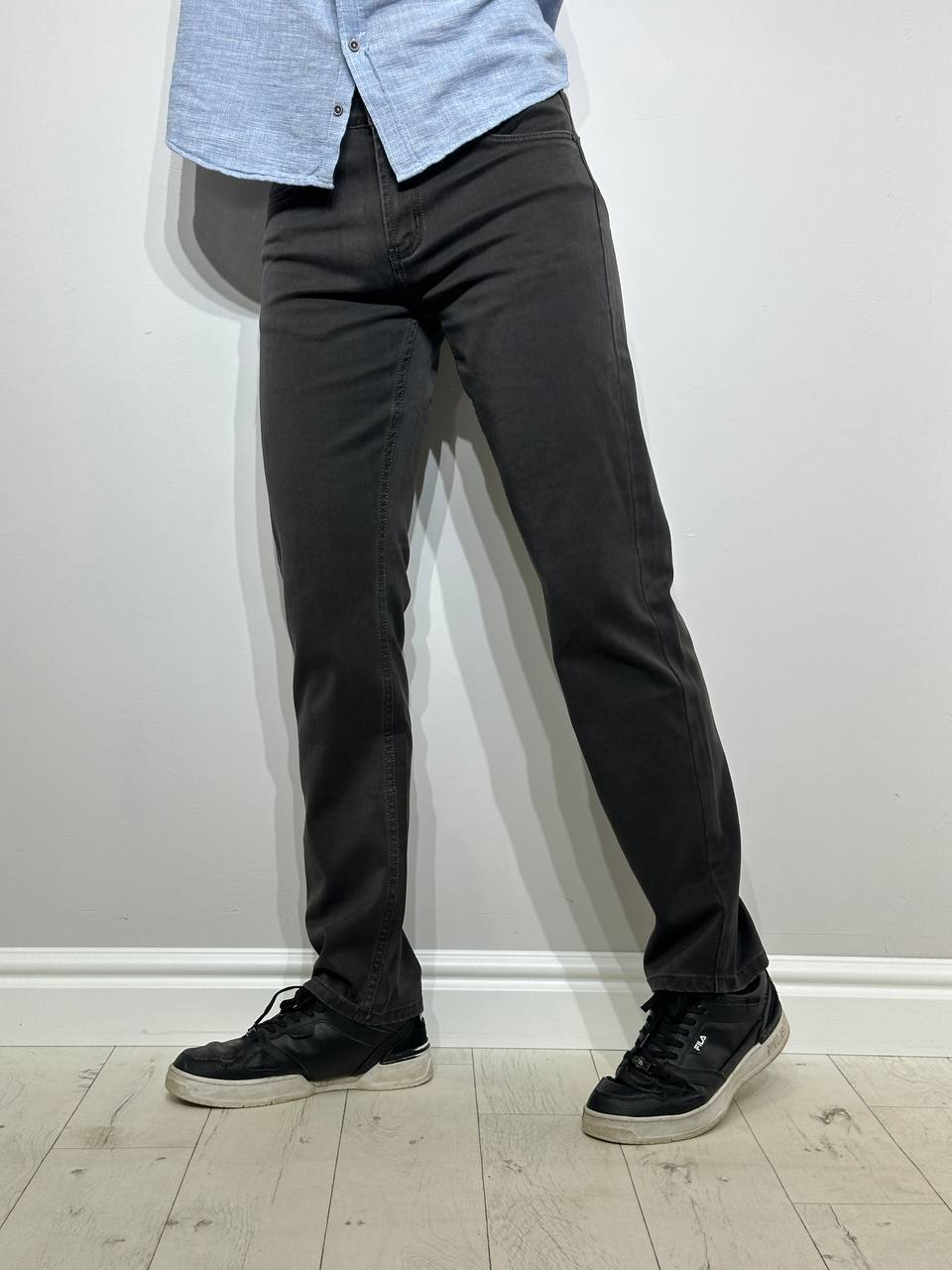 Темные мужские джинсы от DSQ, прямой крой