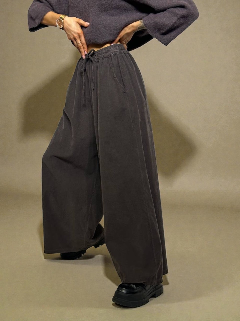 Smalkā velveta platas bikses