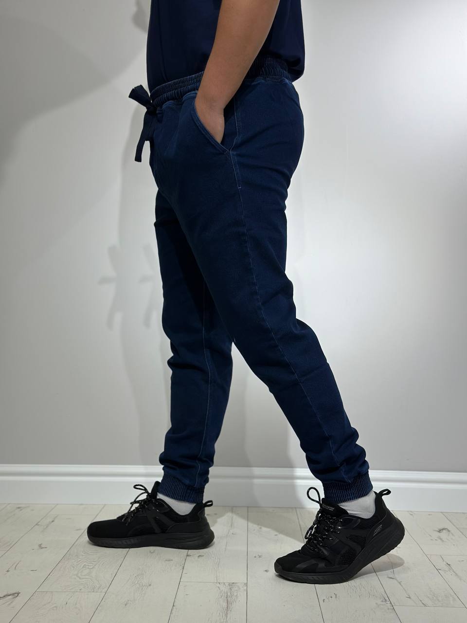 Брюки-джоггеры большого размера