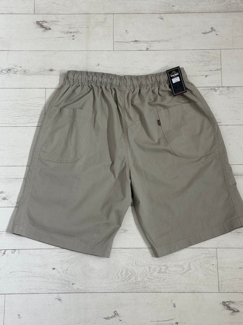 Suure suurusega lühikesed püksid Viking