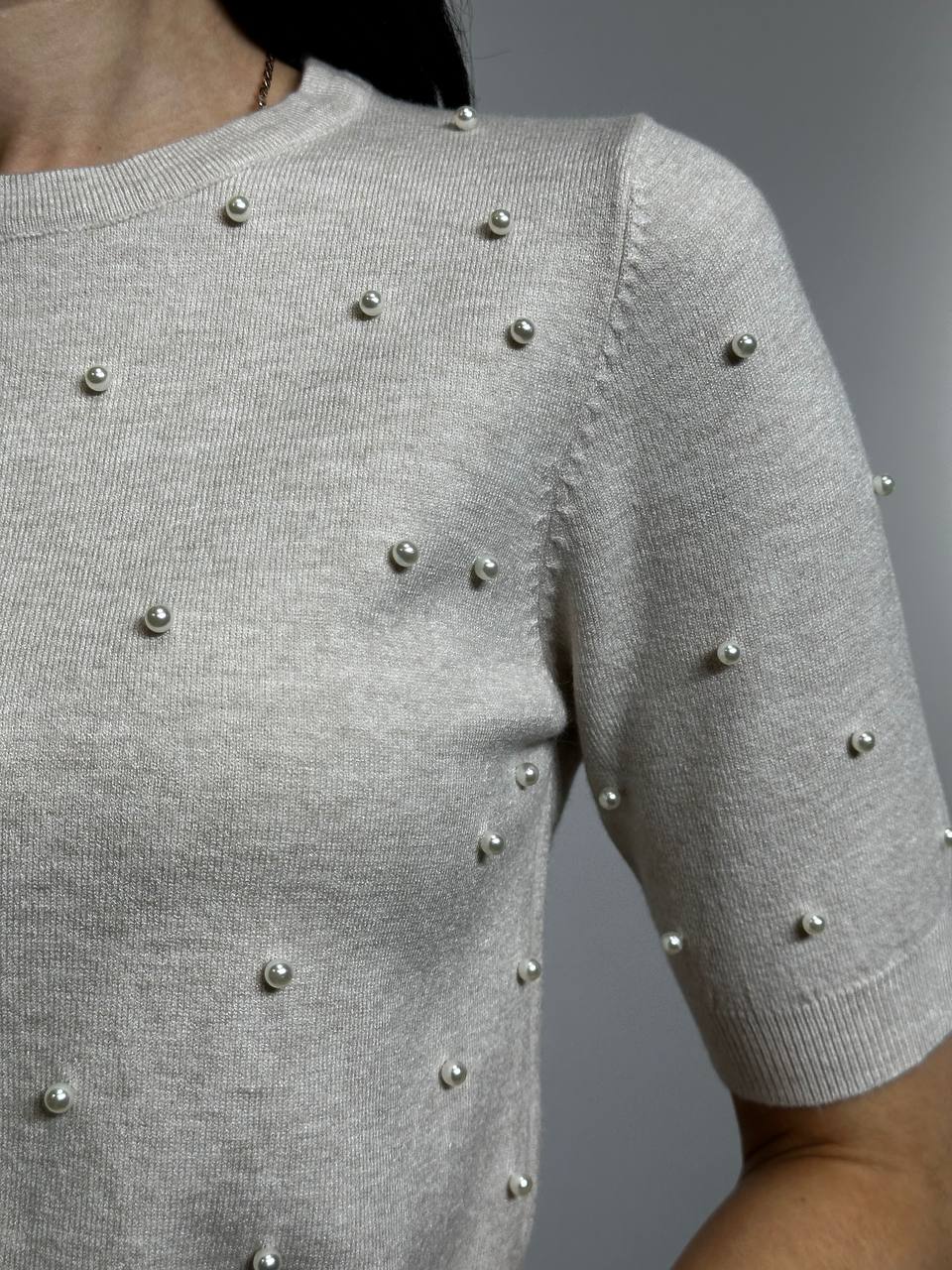 Adīts džemperis ar pērlītēm