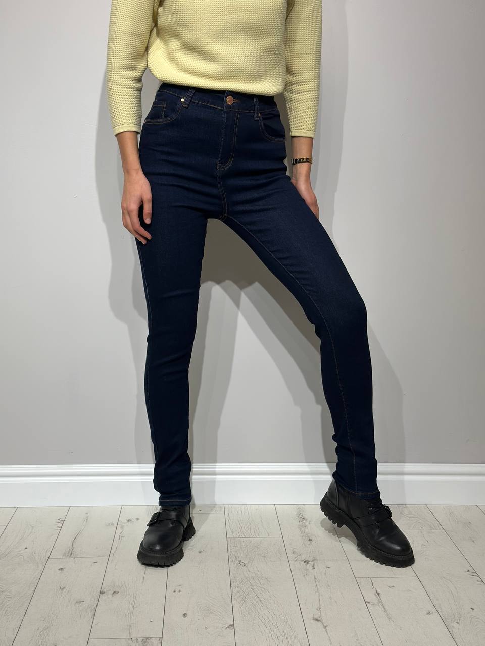 Slim fit push up women's jeans