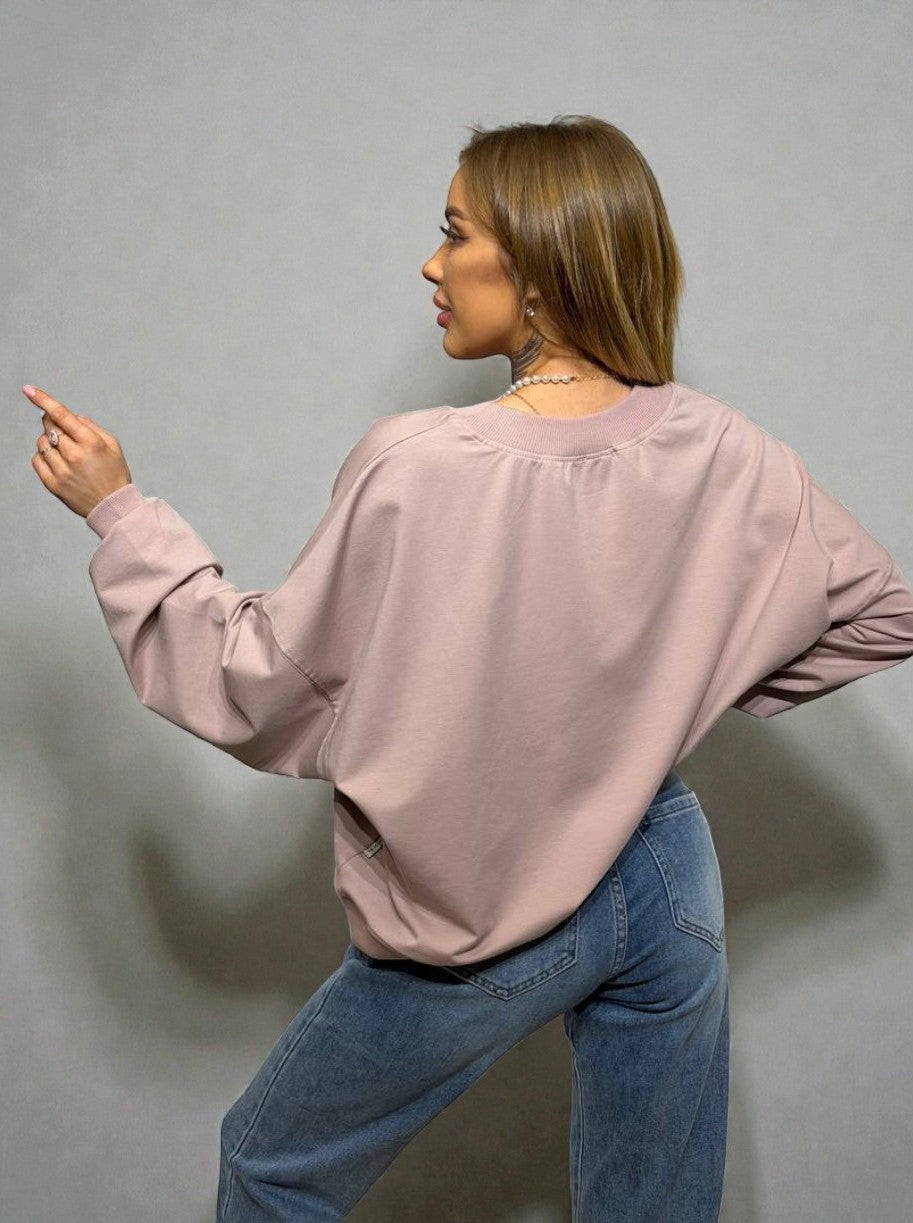 Oversize brīvā laika džemperis