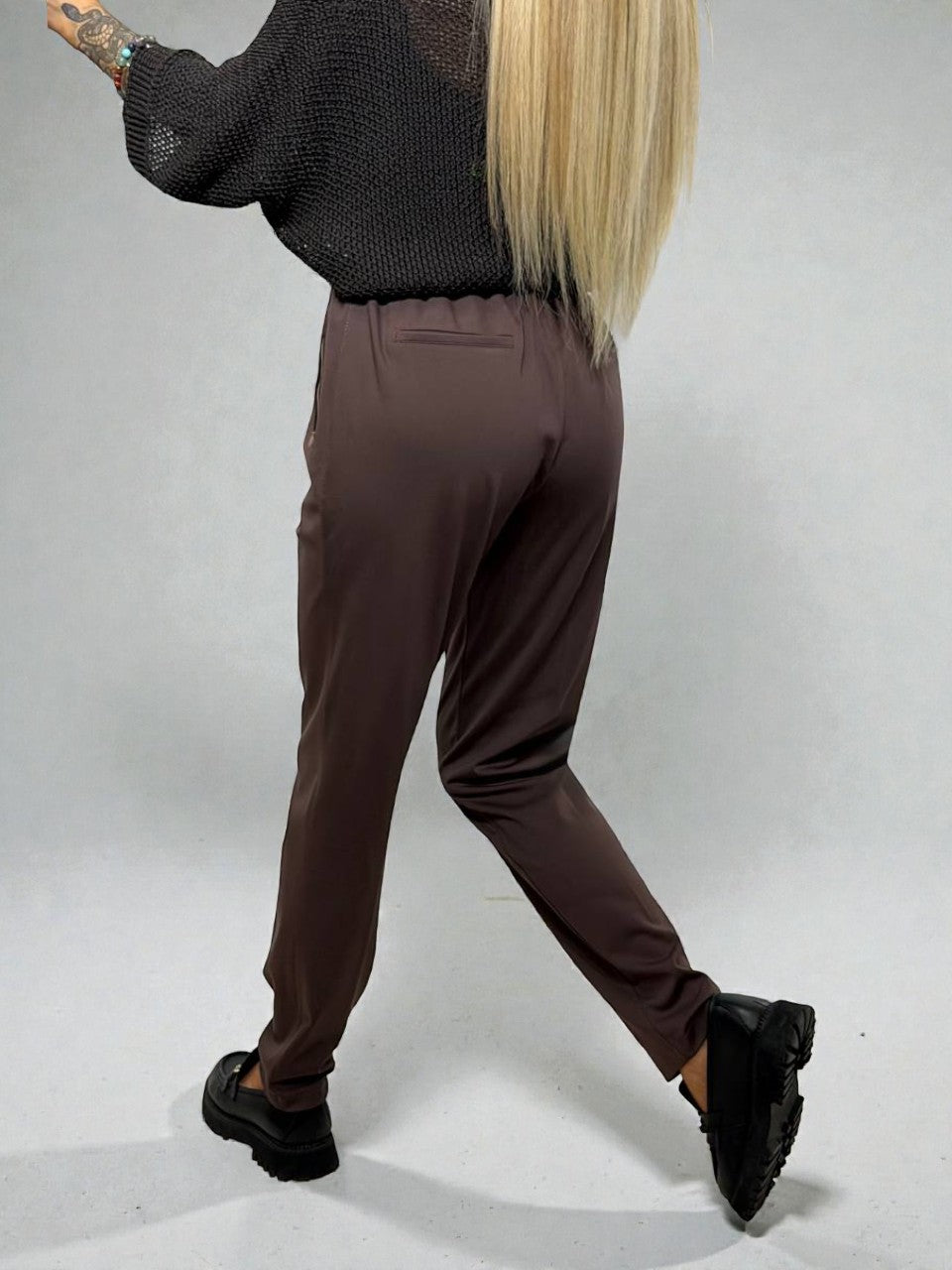 Solīdas bikses ar gumiju