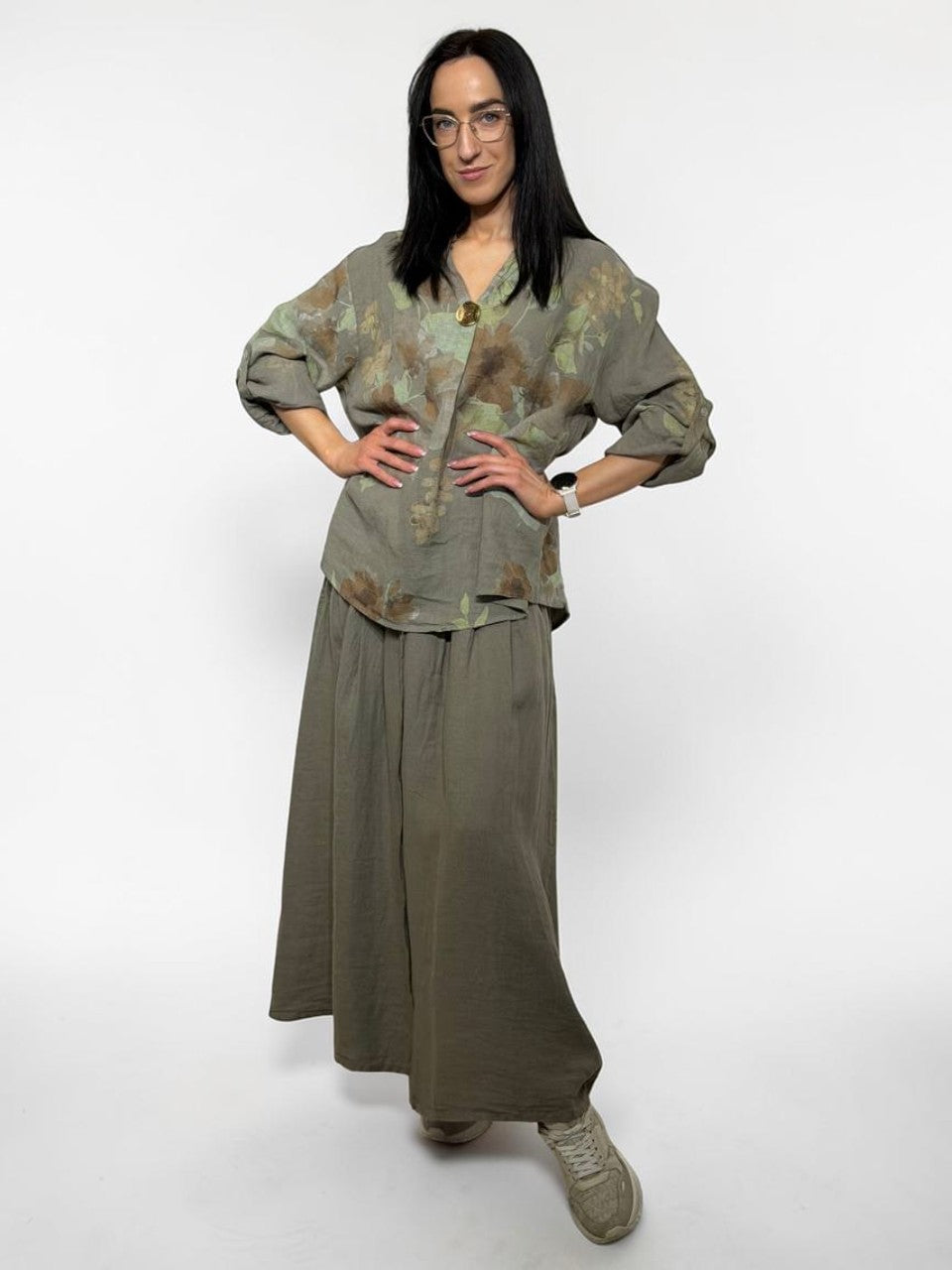 Linen suit with skirt