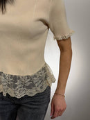 Elegant women's blouse with lace