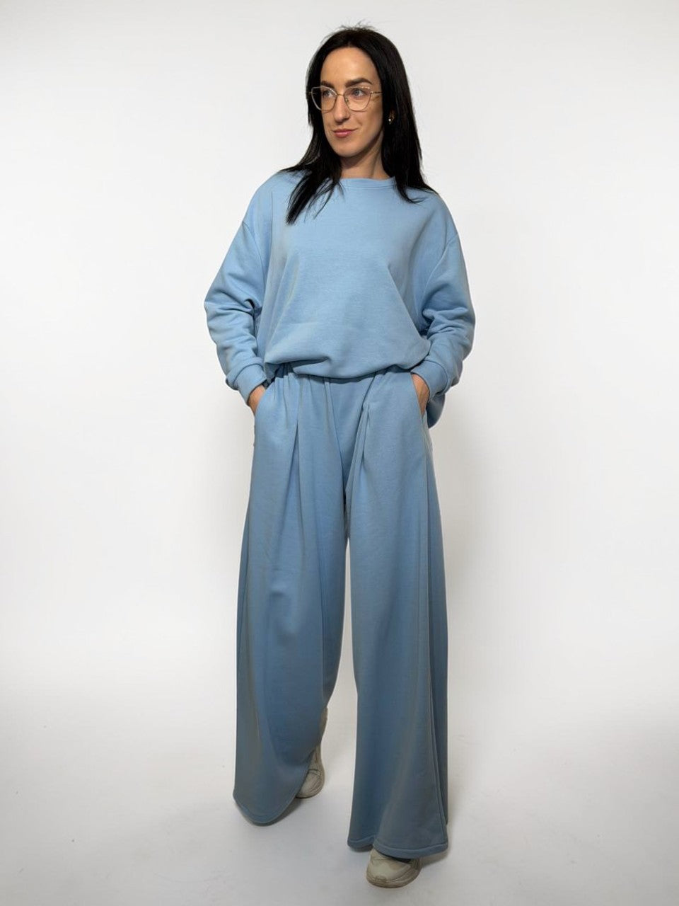 Moodne vabaaja komplekt naistele