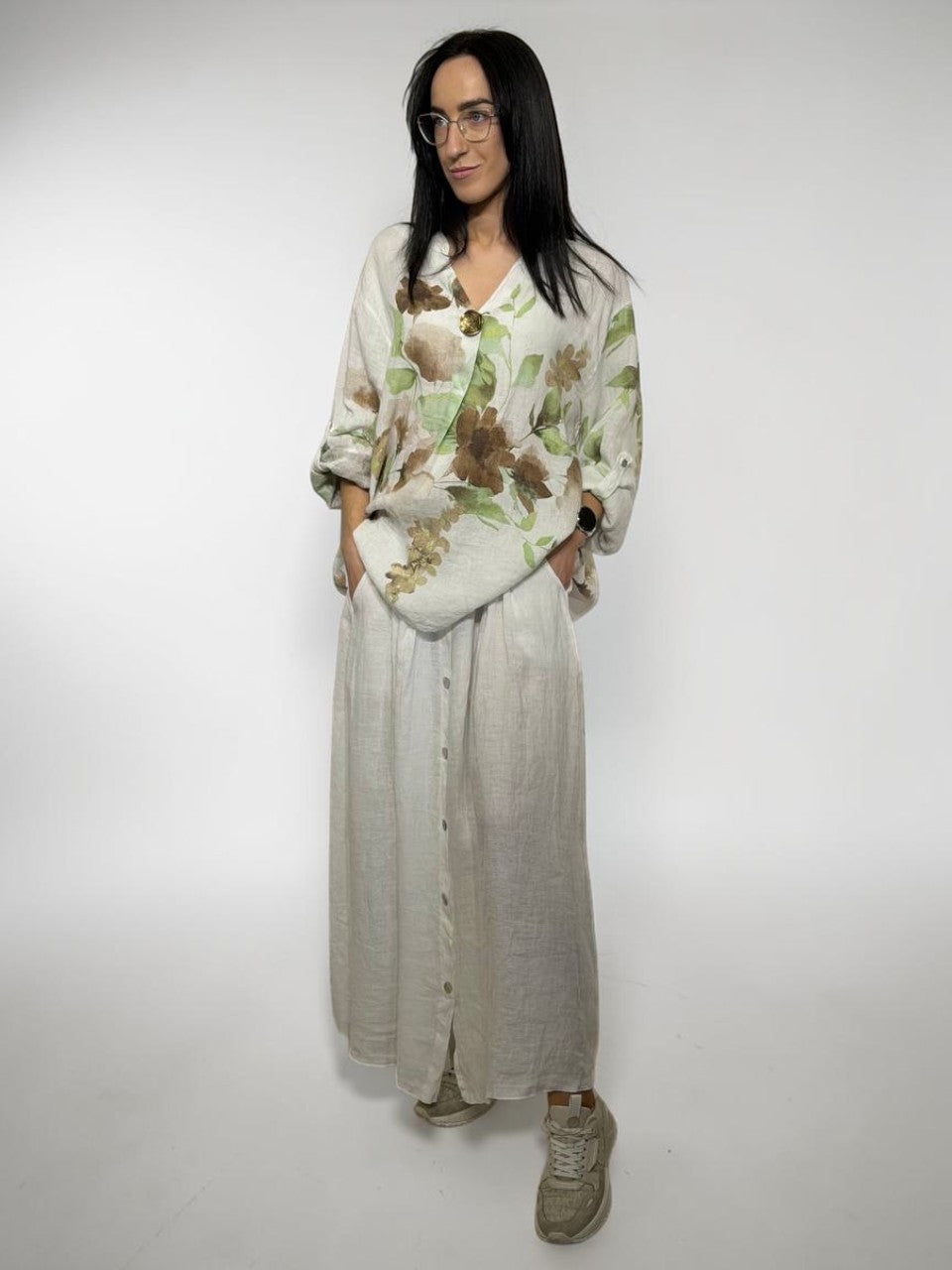 Linen suit with skirt