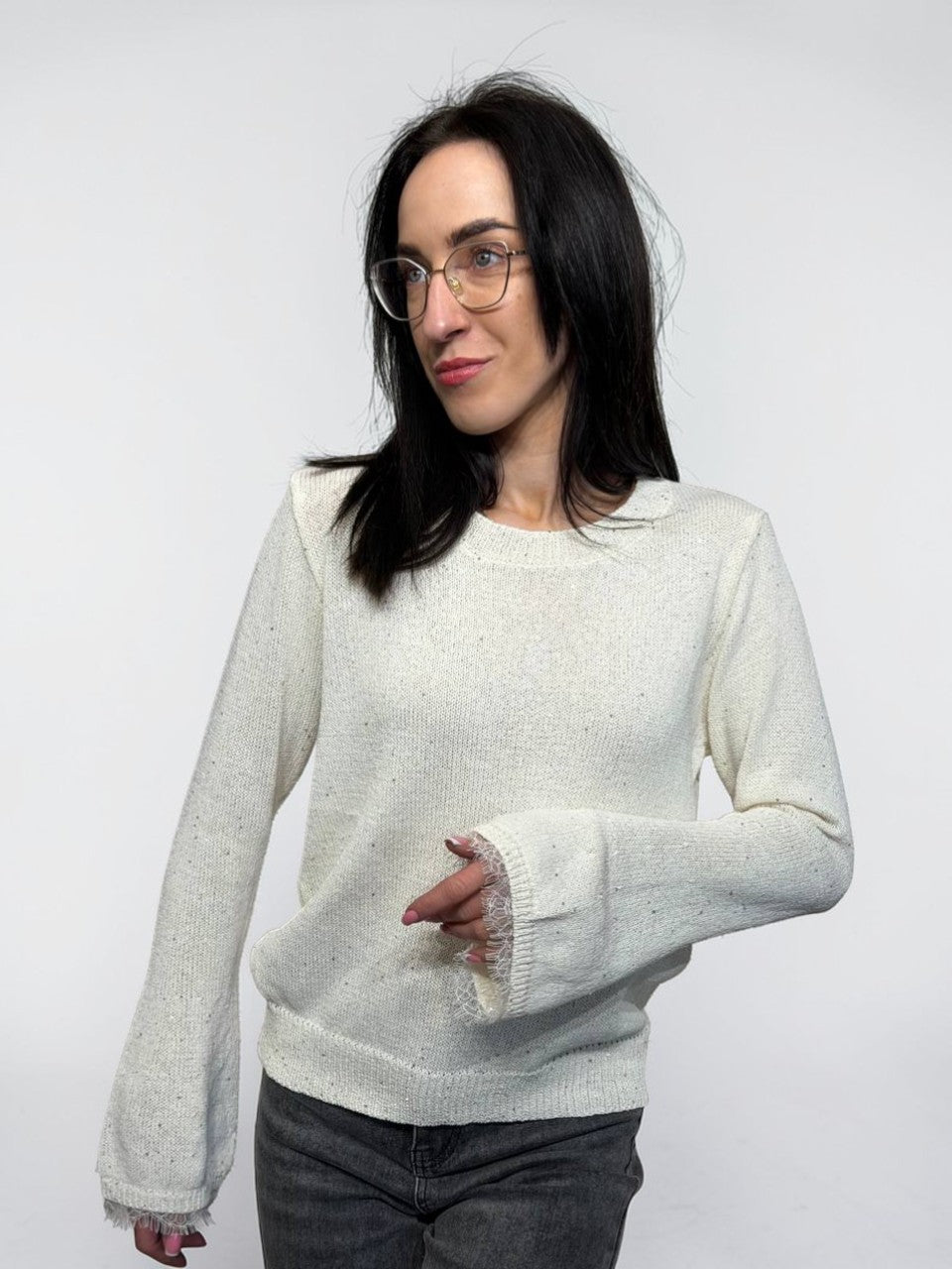 Sweater with lace sleeves