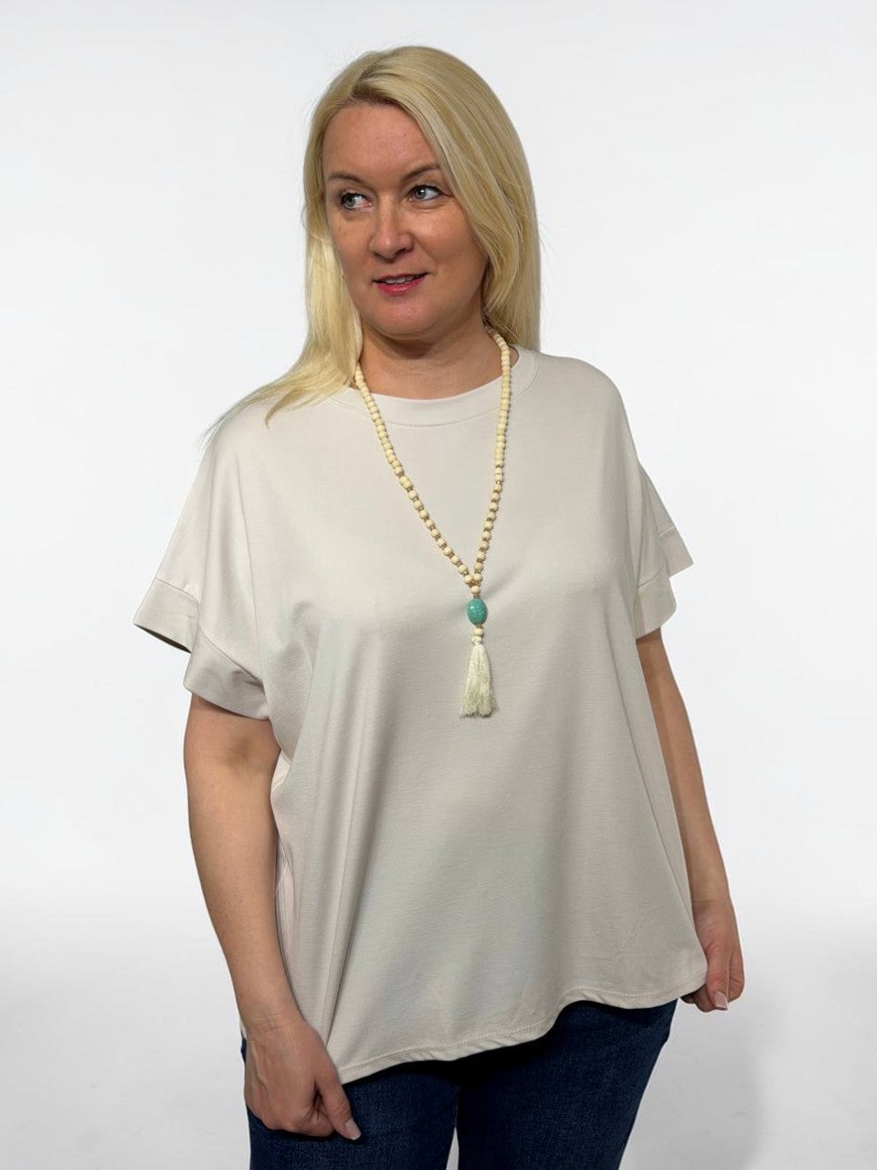 Lielizmēra tops ar krellēm