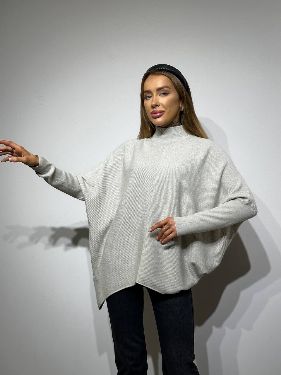 Oversize stiliaus džemperis moterims