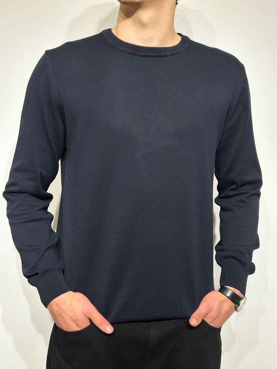 Lightweight sweater for men