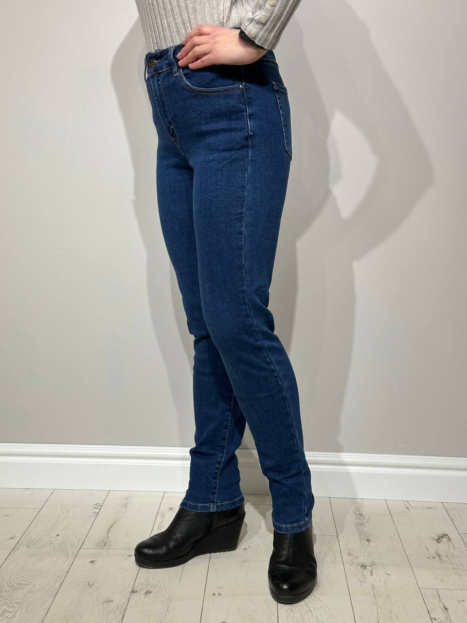 skinny džinsi sievietēm