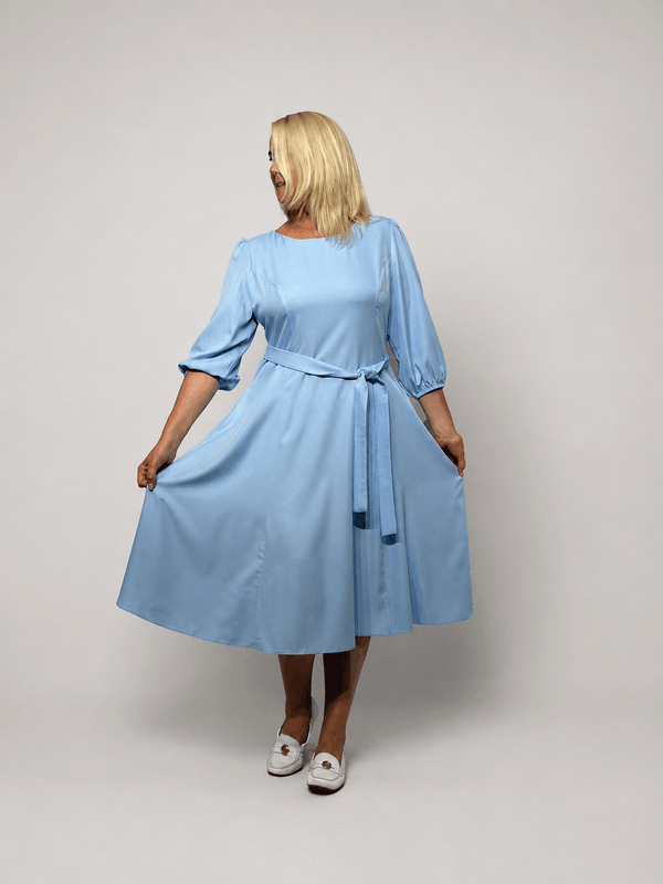 Solīda kleita dāmām