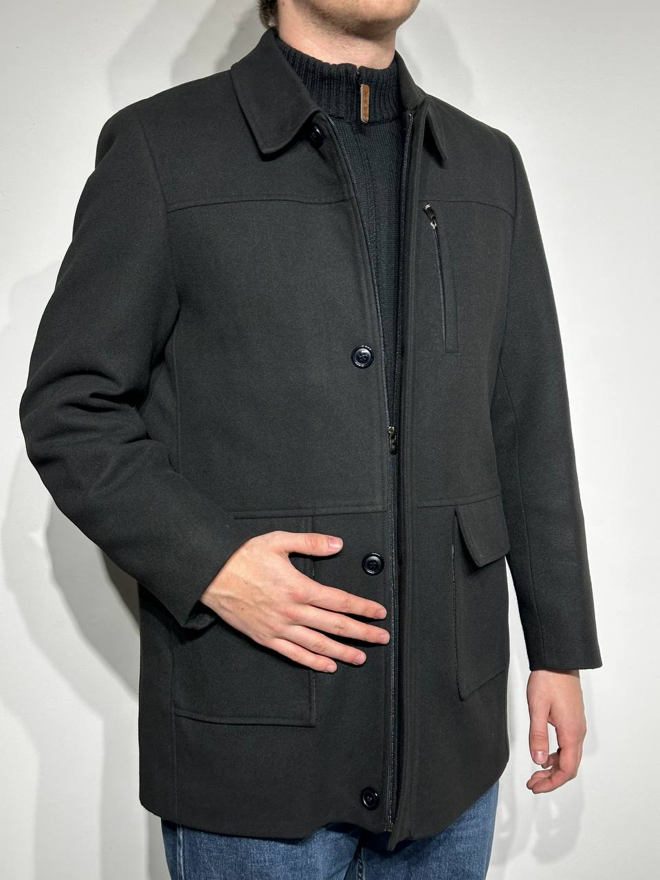 Vīriešu mētelis starpsezonai