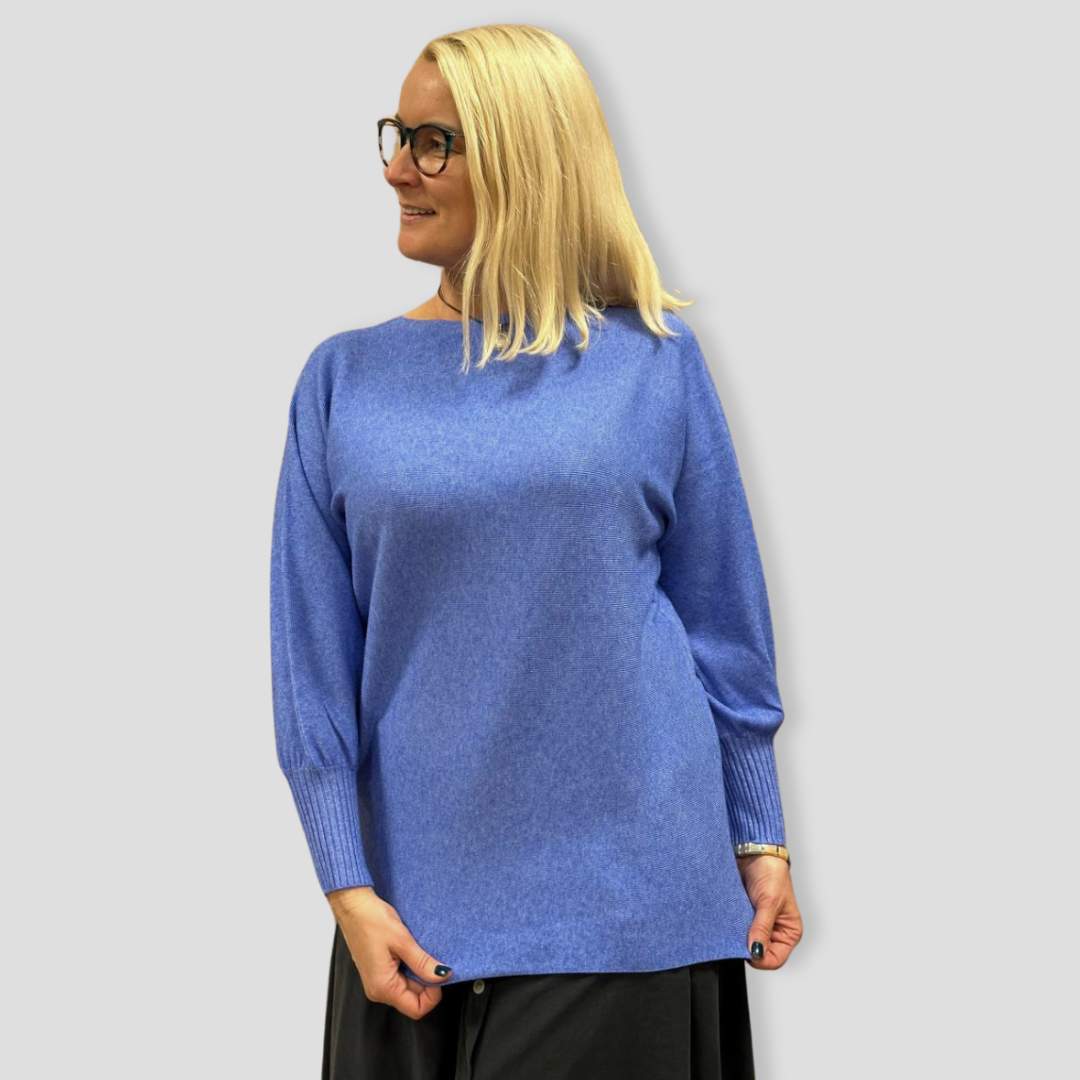 Light sweater with buttons