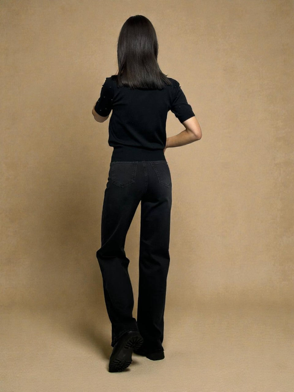 Straight, long premium jeans for women