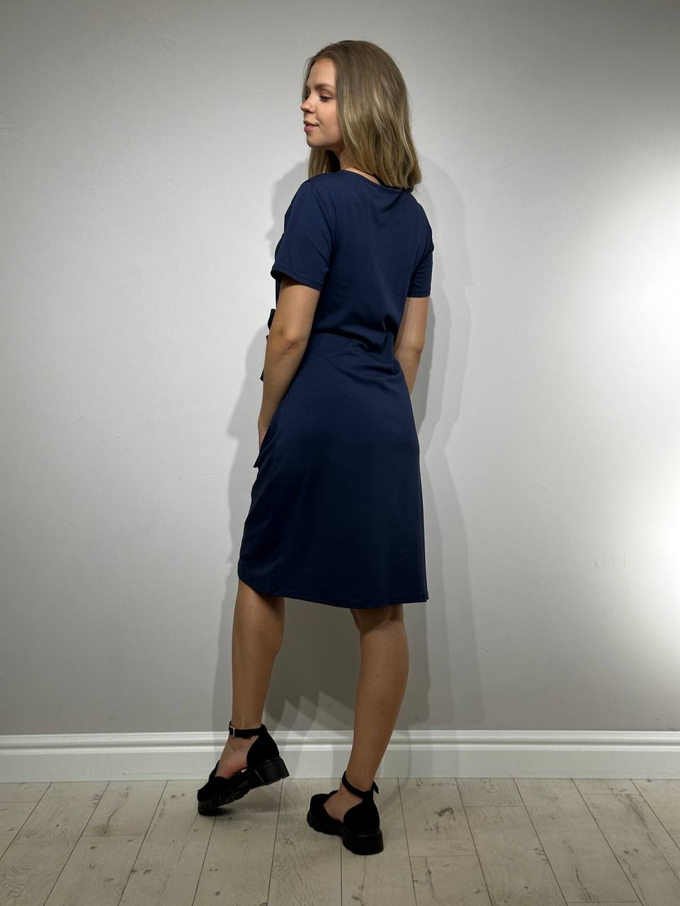 Asymmetric dress