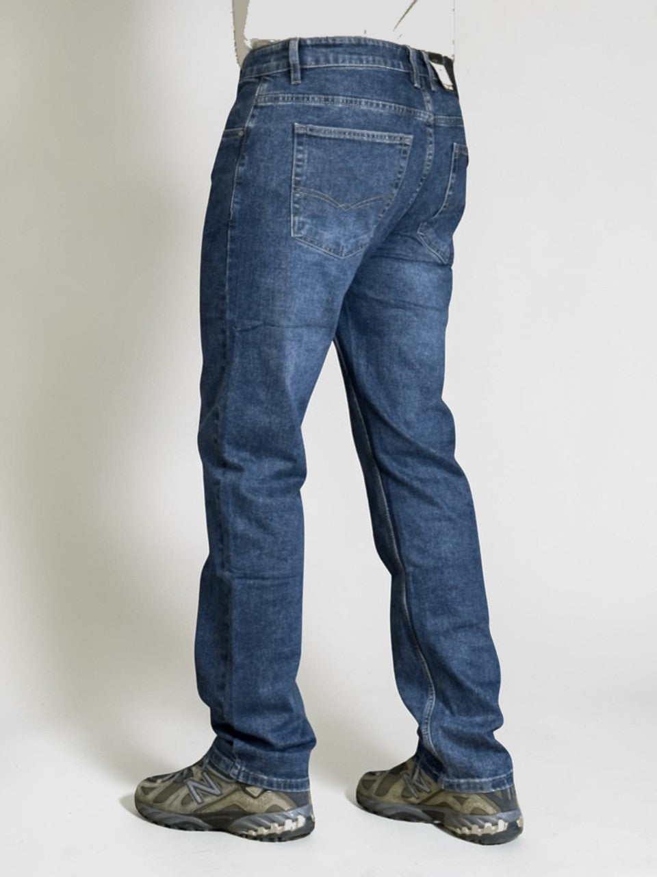 Plati džinsi no DSQ, Straight fit