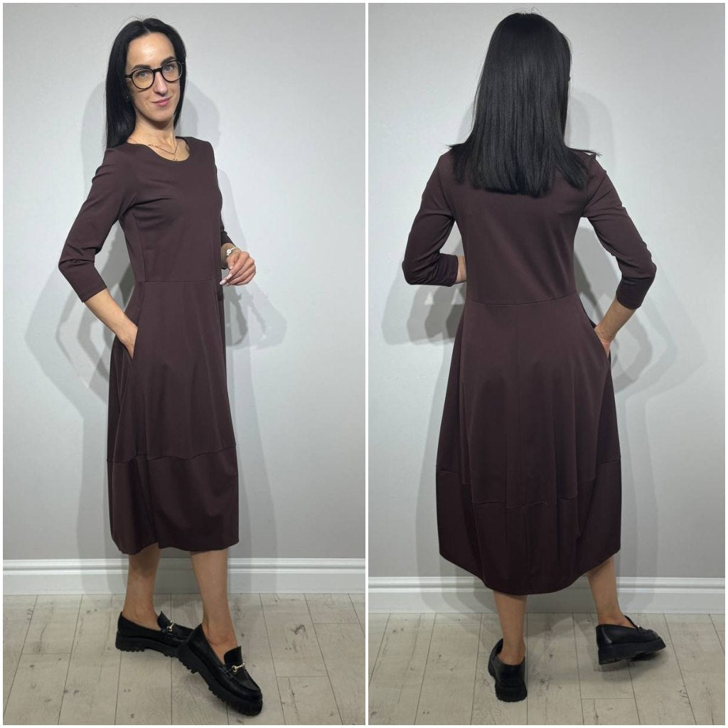 Brūna kleita rudenim