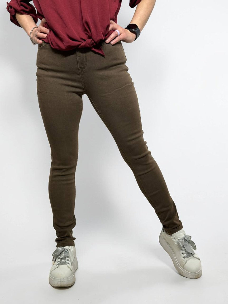 Slim fit women's jeans