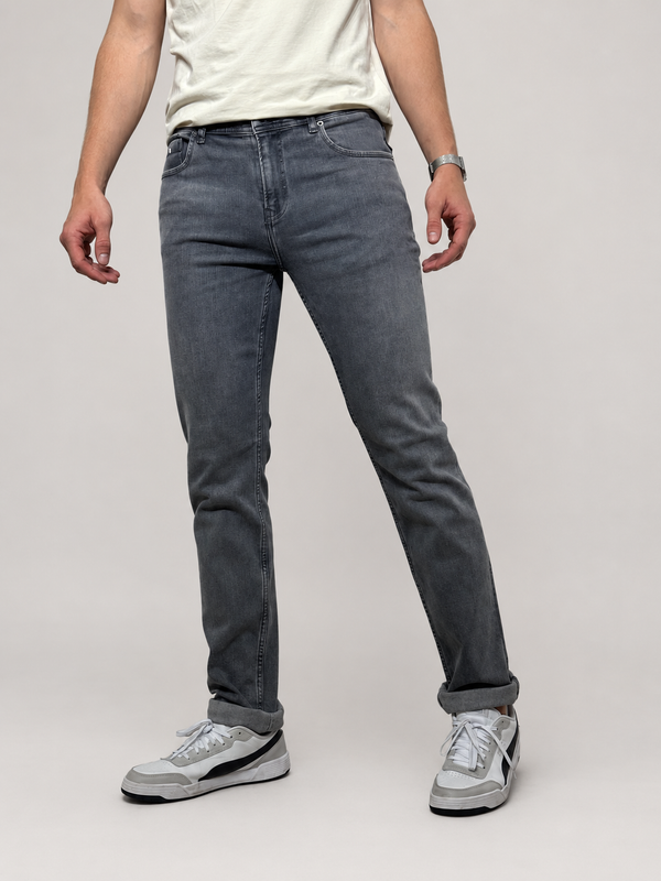 Sašaurināti džinsi vīriešiem, Comfort slim