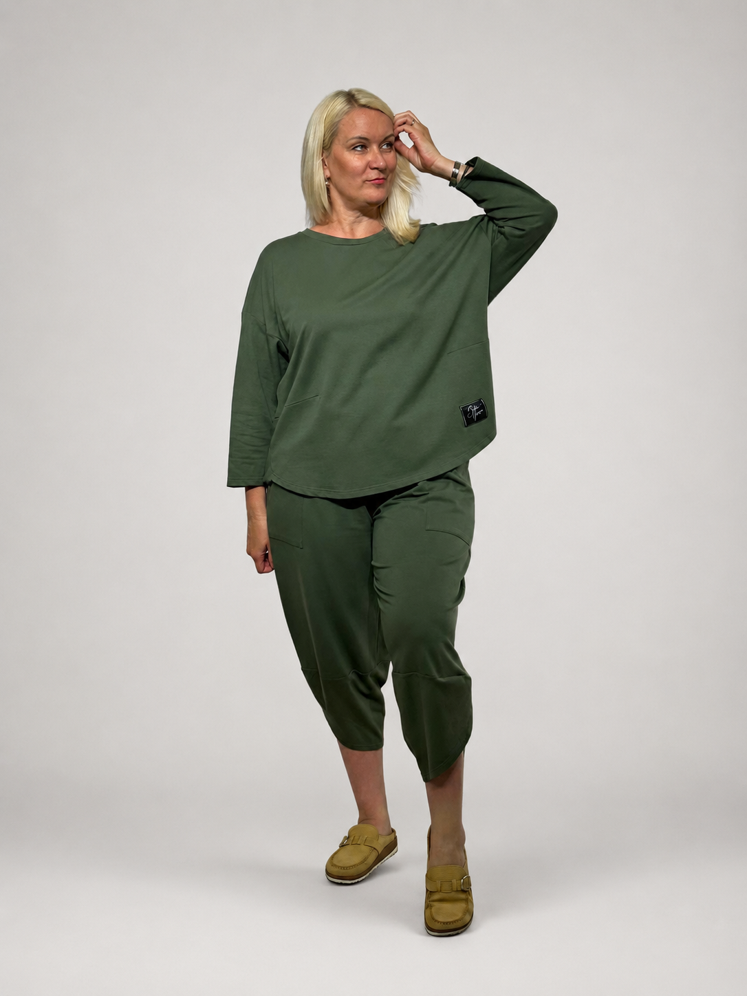 Oversize brīvā laika kostīms