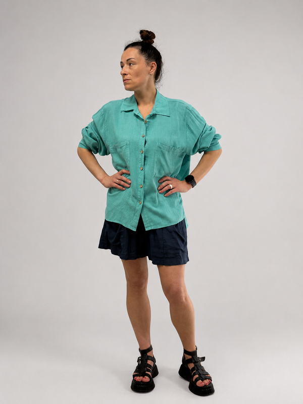 Linen blouse with long sleeves