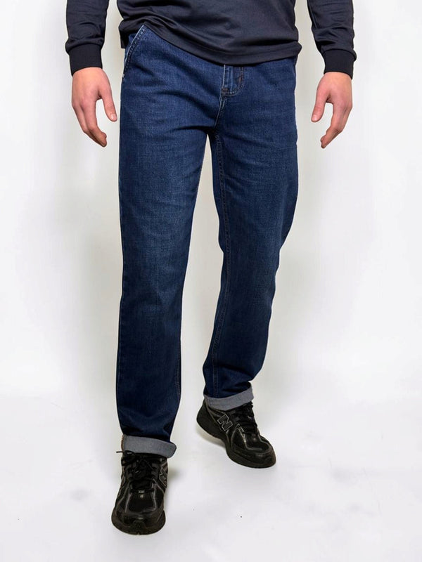 Džinsi ar chinos kabatām, Straight fit