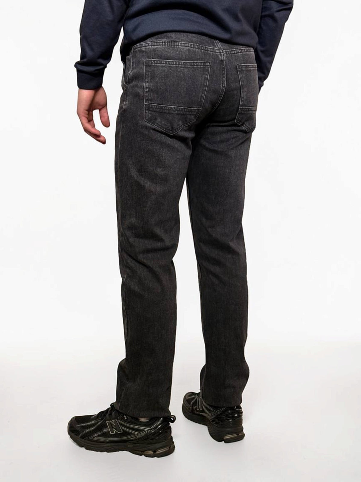 Džinsi ar chinos kabatām, Straight fit