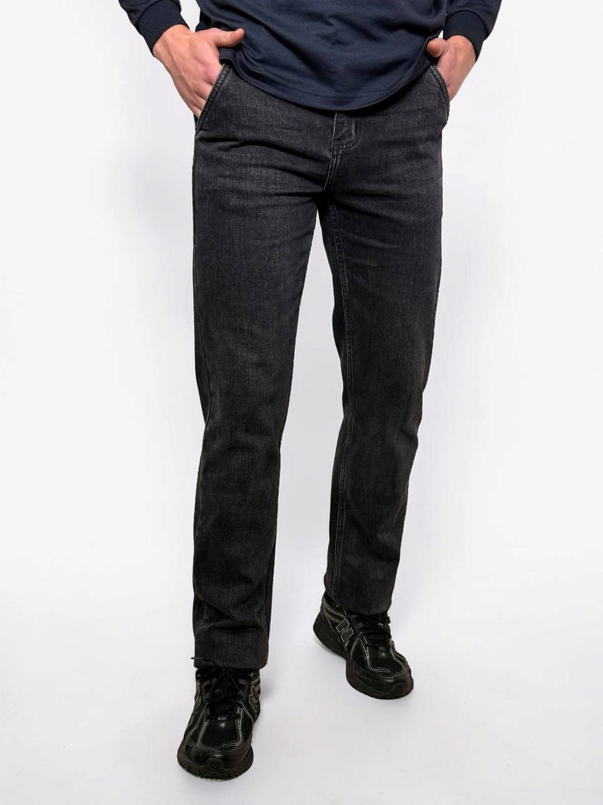 Džinsi ar chinos kabatām, Straight fit