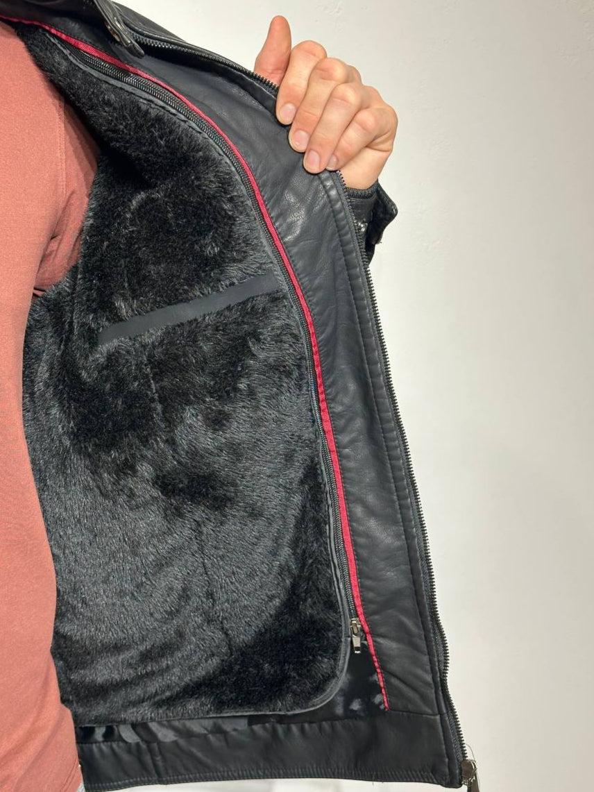 Куртка из экокожи с теплой подкладкой