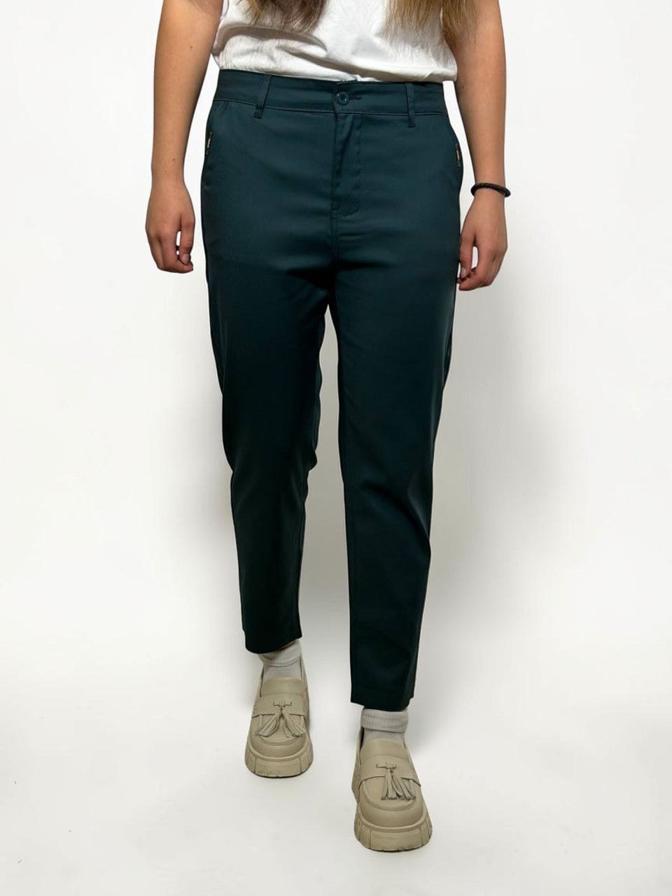 Stretchy women's pants for summer