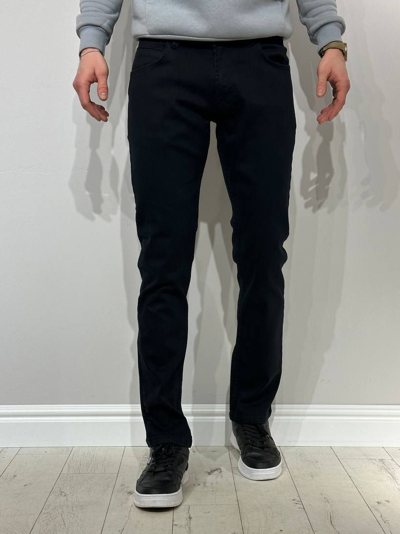 Tamsūs džinsai vyrams, Comfort slim