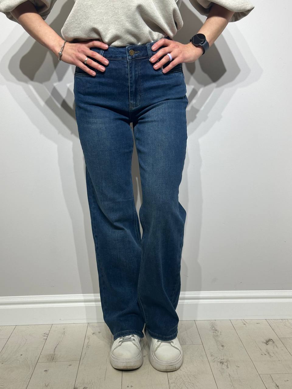 Platas_džinsa_bikses_sieviešu