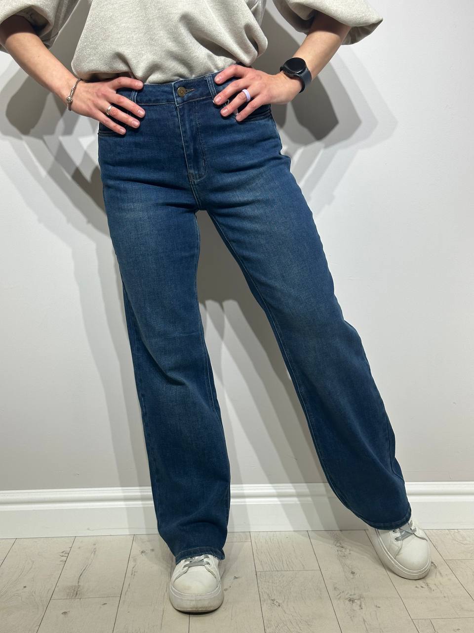 Sieviešu_klaski_zilas_džinsa_bikses
