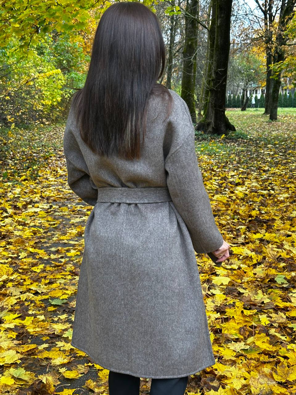 Klasikinis paltas su vilnos sudėtimi