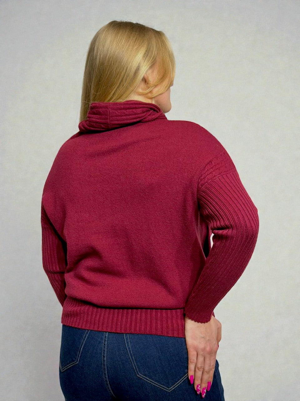 Джемперы большого размера с карманами