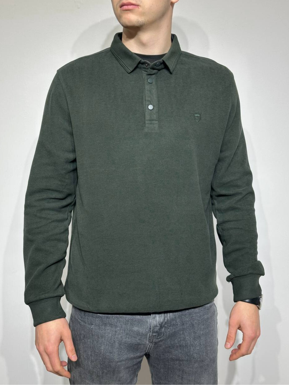 Lielo izmēru polo džemperis