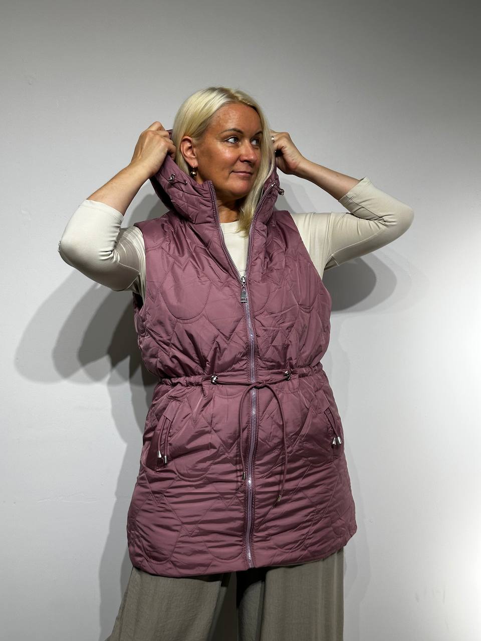 Large size vest for women