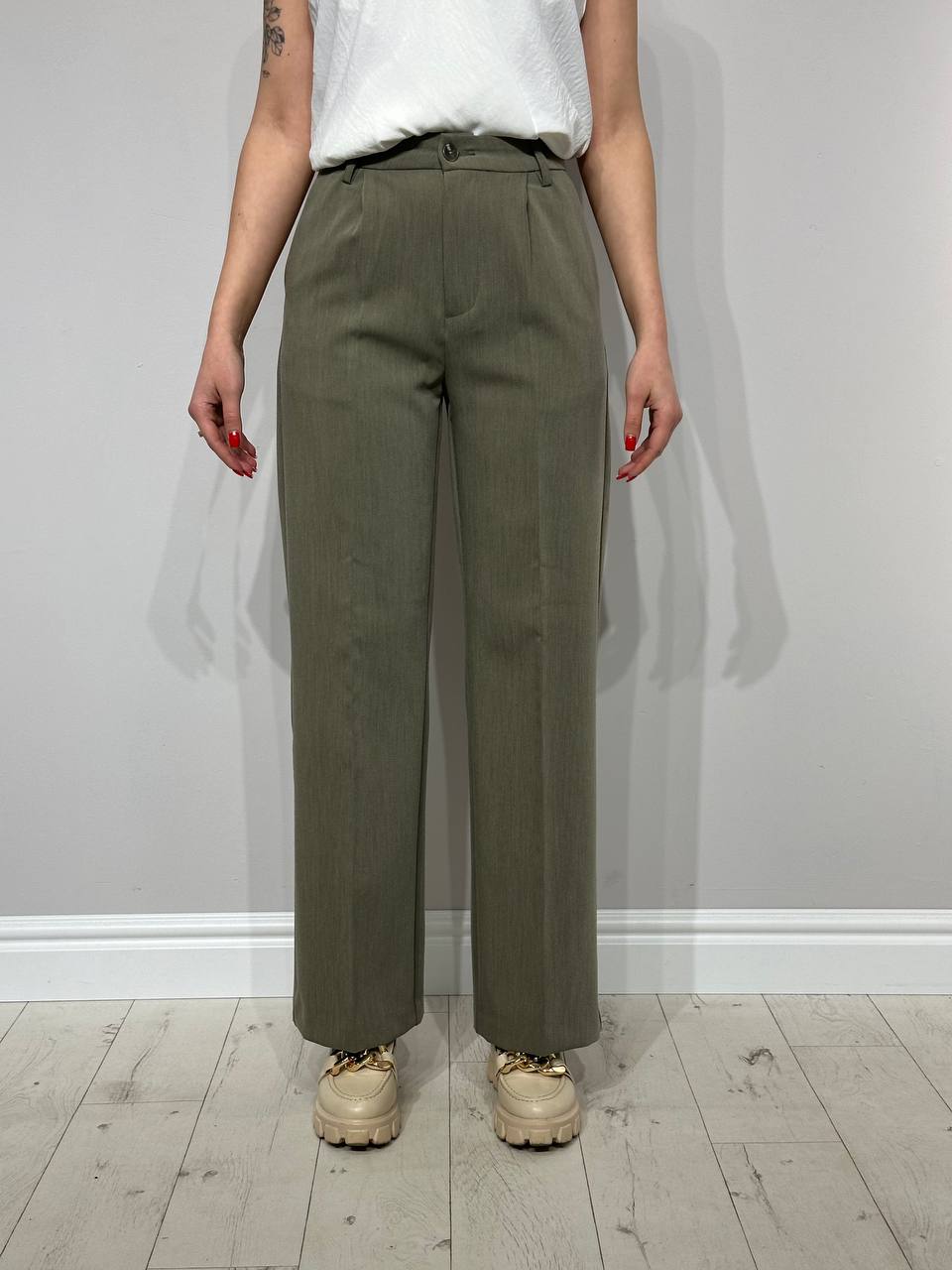 Verslo kelnės moterims