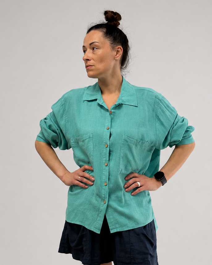Linen blouse with long sleeves