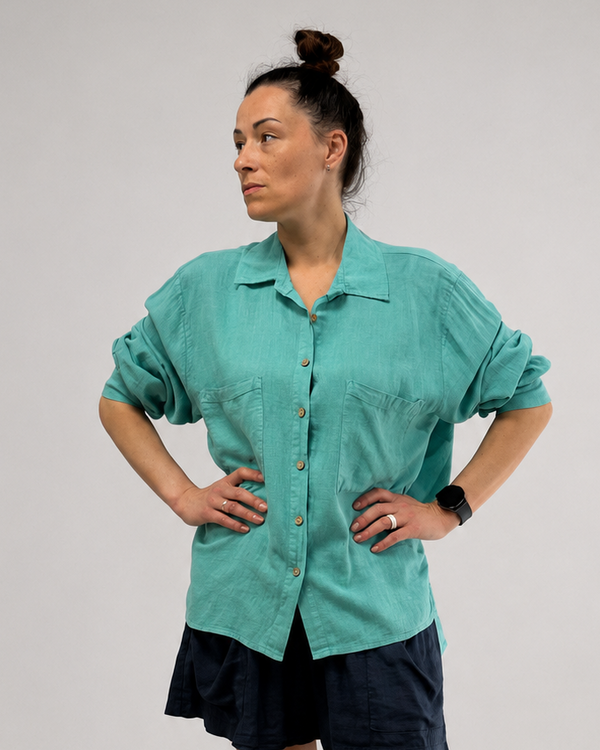 Linen blouse with long sleeves