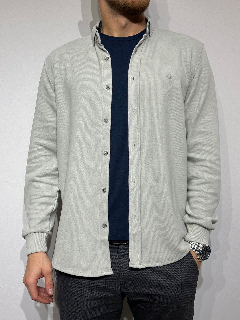 Mīksts vīriešu krekls