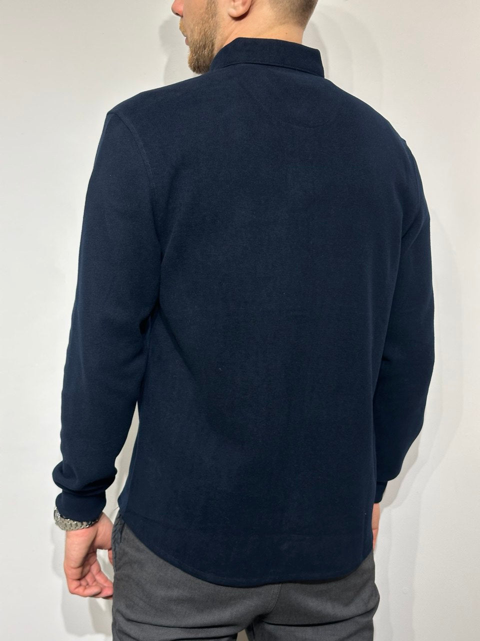 Mīksts vīriešu krekls