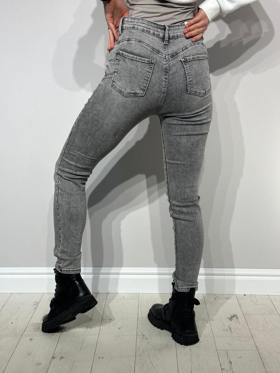 Skinny push up jeans for women