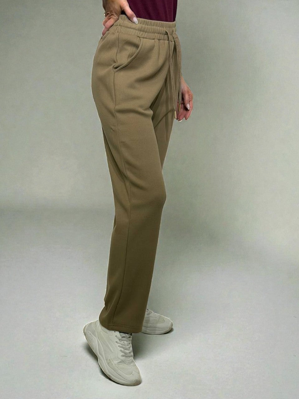 Siltinātas, taisnas bikses sievietēm